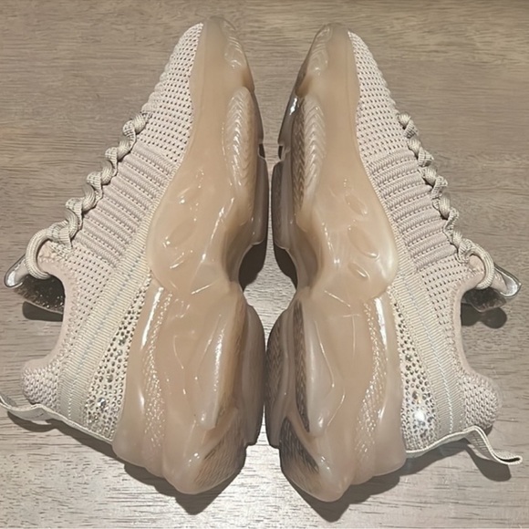 New authentic Steve Madden girls signature sneakers sz 2 display - Picture 9 of 13